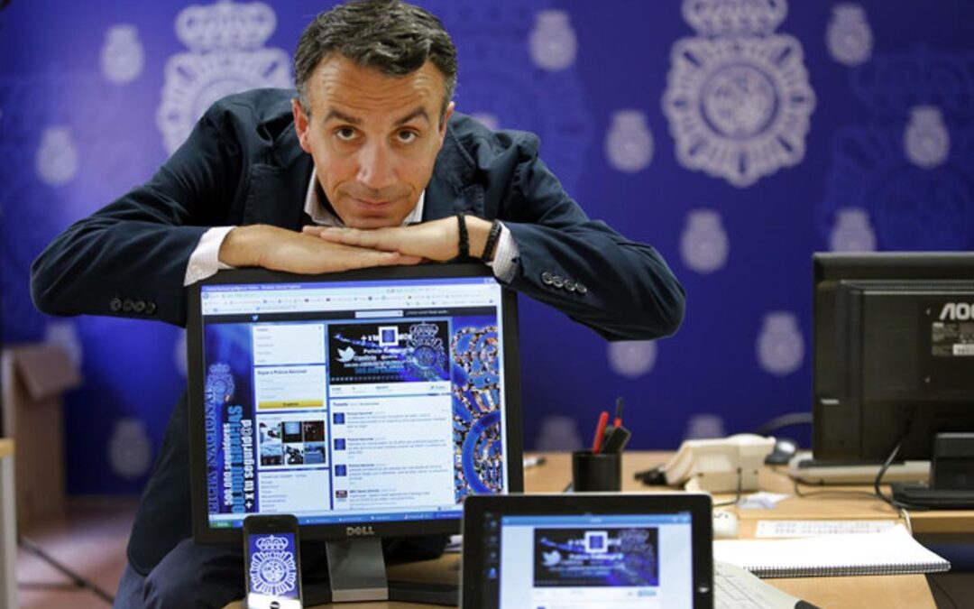 La policía española en la red