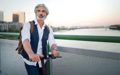 Reinventarse a los 50 ó 60: la mentalidad del emprendedor veterano